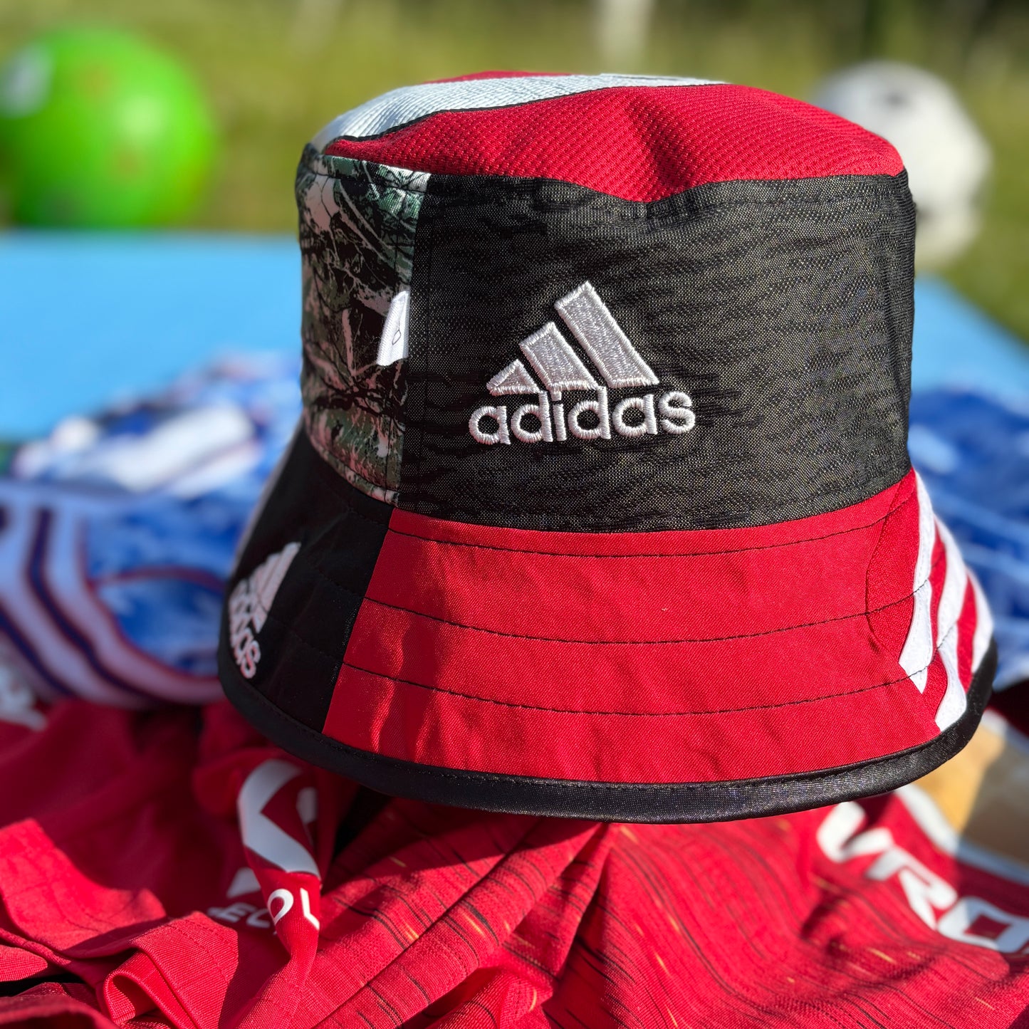 Manchester United bucket hat (Adult 62-63 cm) - made from real shirts