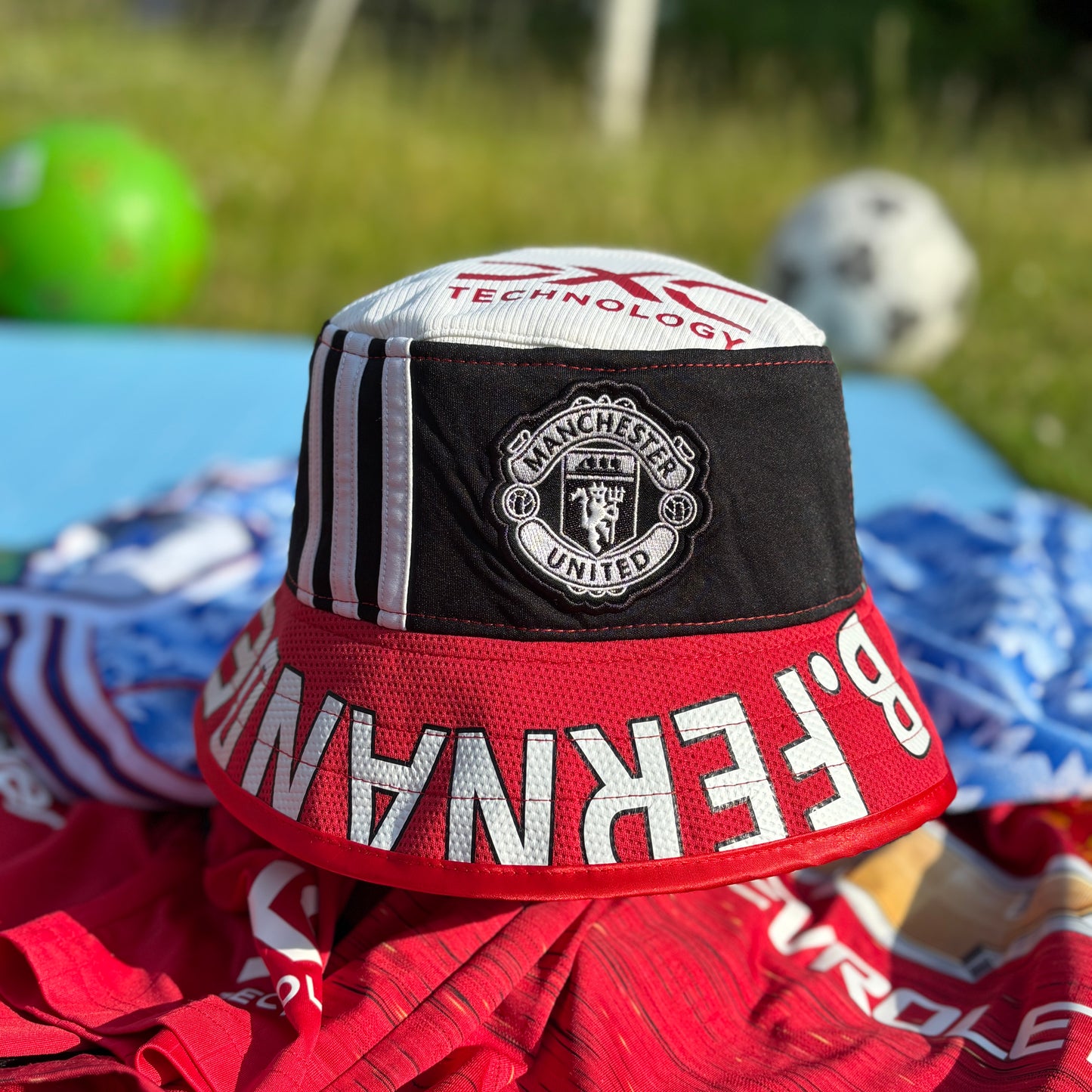 Manchester United bucket hat (Adult 62-63 cm) - made from real shirts