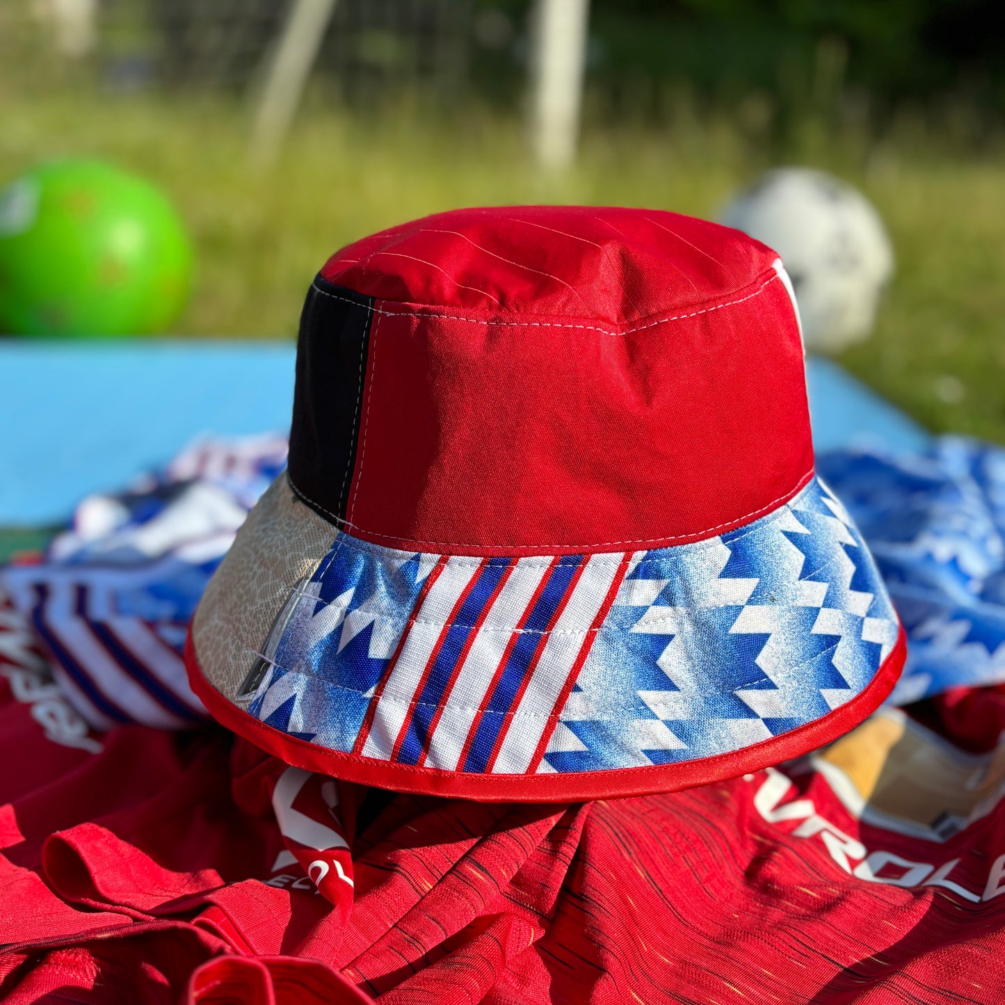 Manchester United bucket hat (Adult 62-63 cm) - made from real shirts