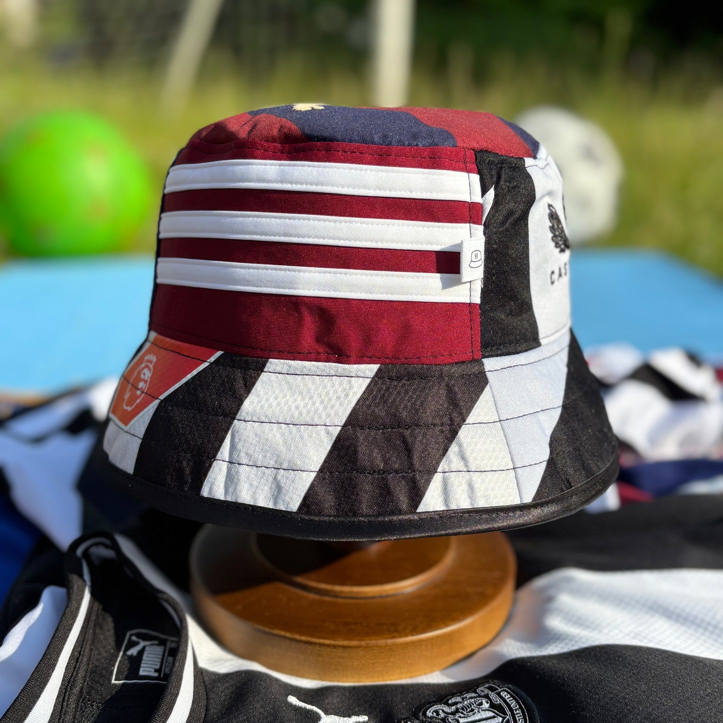 Newcastle United bucket hat (Adult 62-63 cm) - made from real shirts