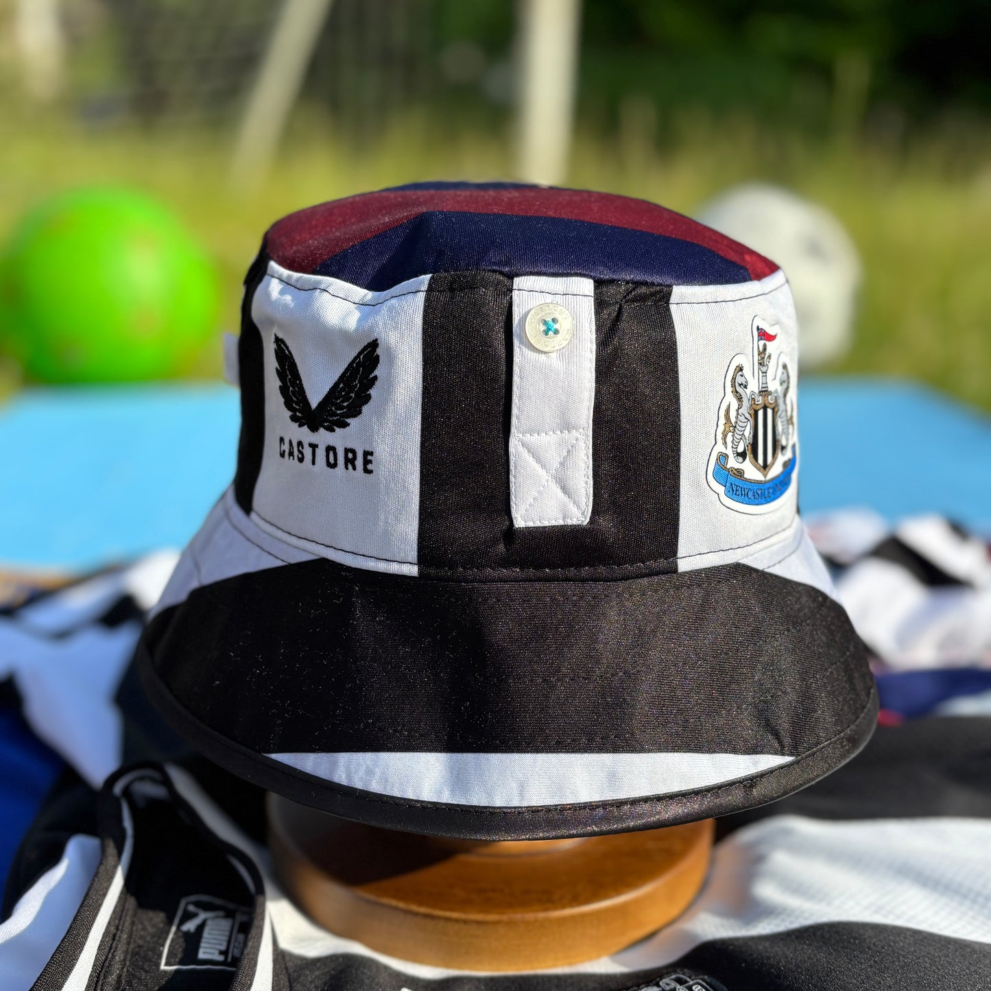 Newcastle United bucket hat (Adult 62-63 cm) - made from real shirts