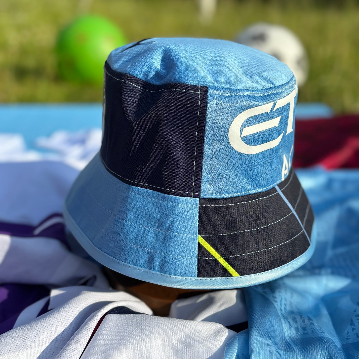 Manchester City bucket hat (adult 62-63cm) - handmade from original shirts