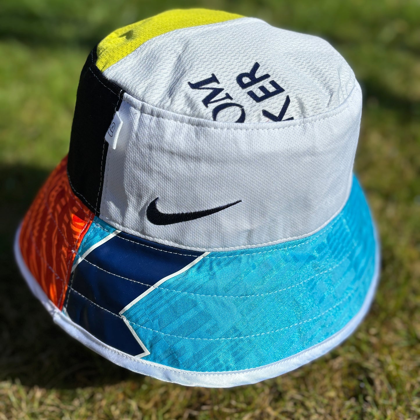 Tottenham bucket hat (Adult 62-63 cm) - made from real shirts