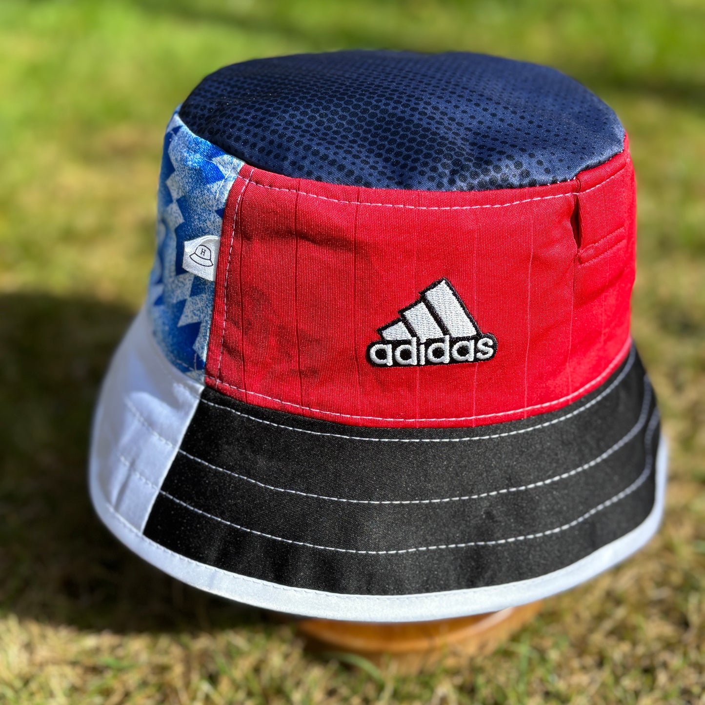 Manchester United bucket hat (Adult 62-63 cm) - made from real shirts