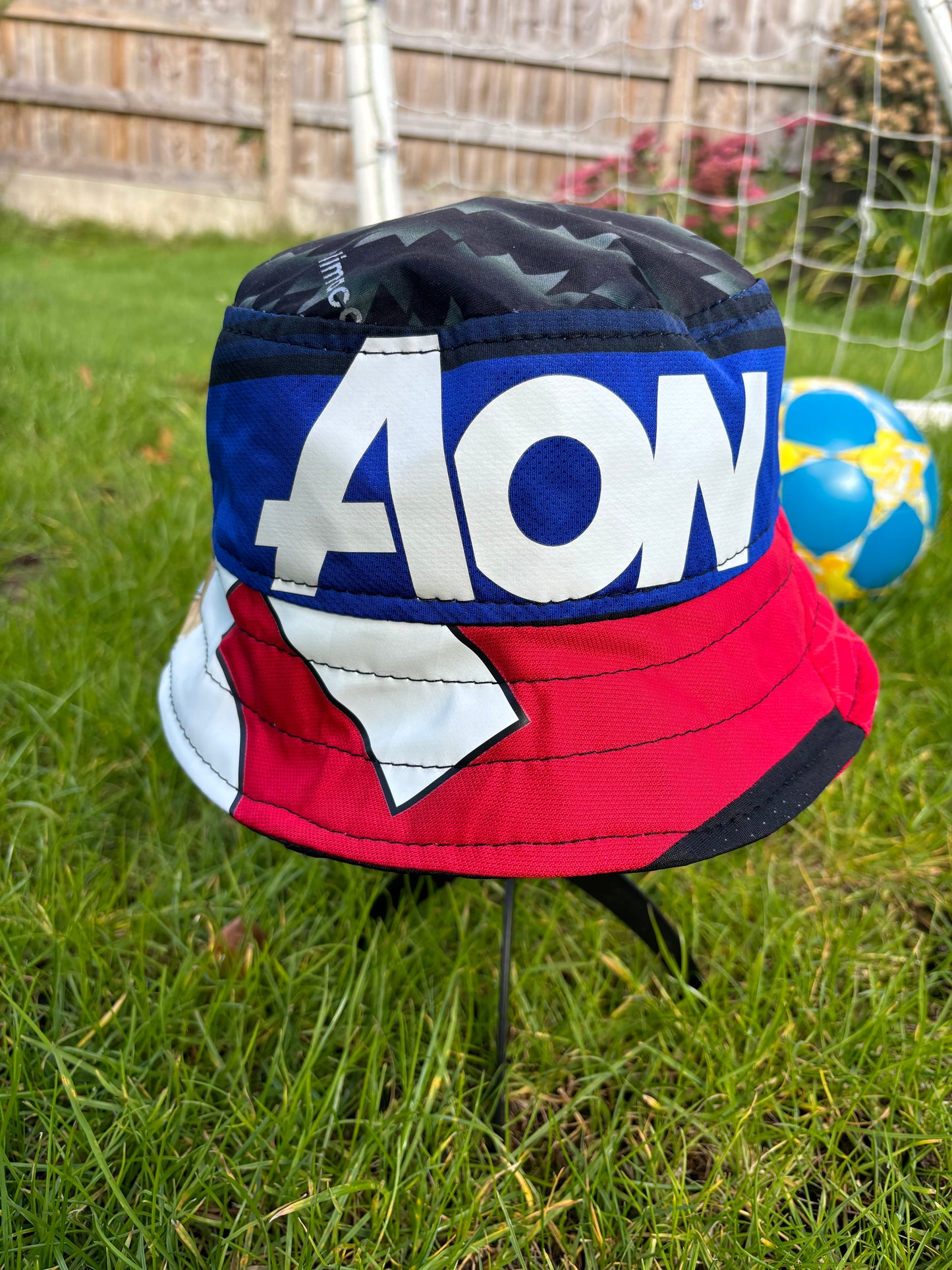 Manchester United bucket hat (youth/teen - 57-58cm) - made from real shirts