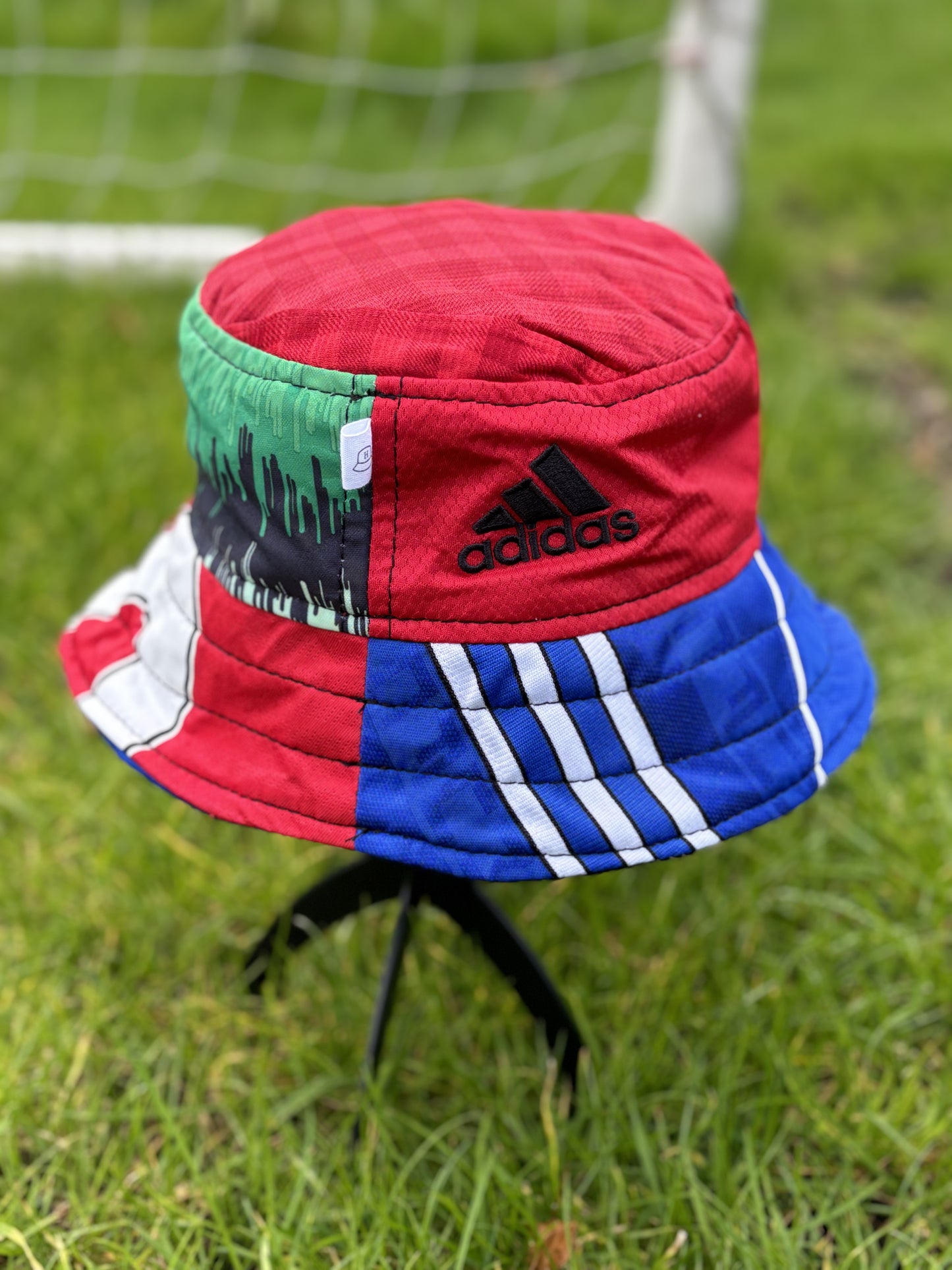 Manchester United bucket hat (Adult 64cm) - made from original shirts