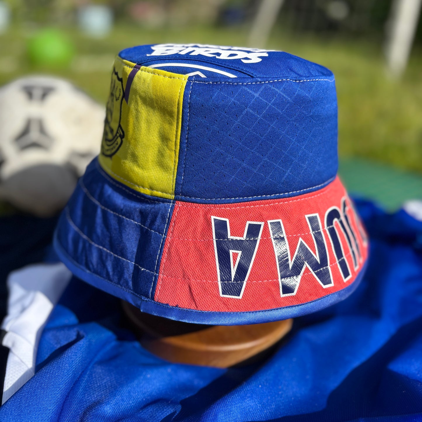 Everton bucket hat (Adult 60-61 cm) - made from original shirts