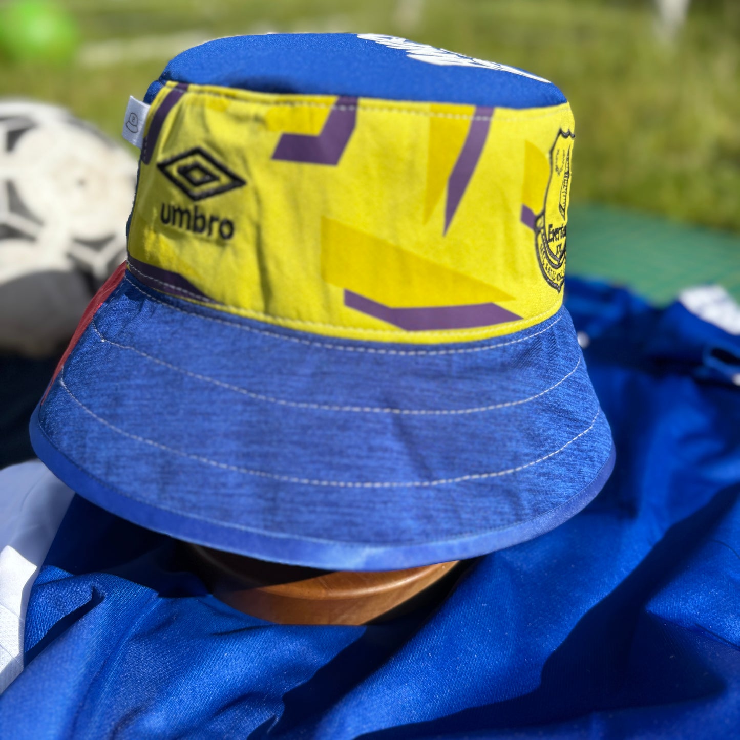 Everton bucket hat (Adult 60-61 cm) - made from original shirts