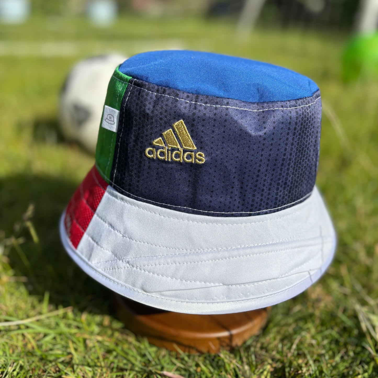 Manchester United bucket hat (Adult 62-63 cm) - made from real shirts