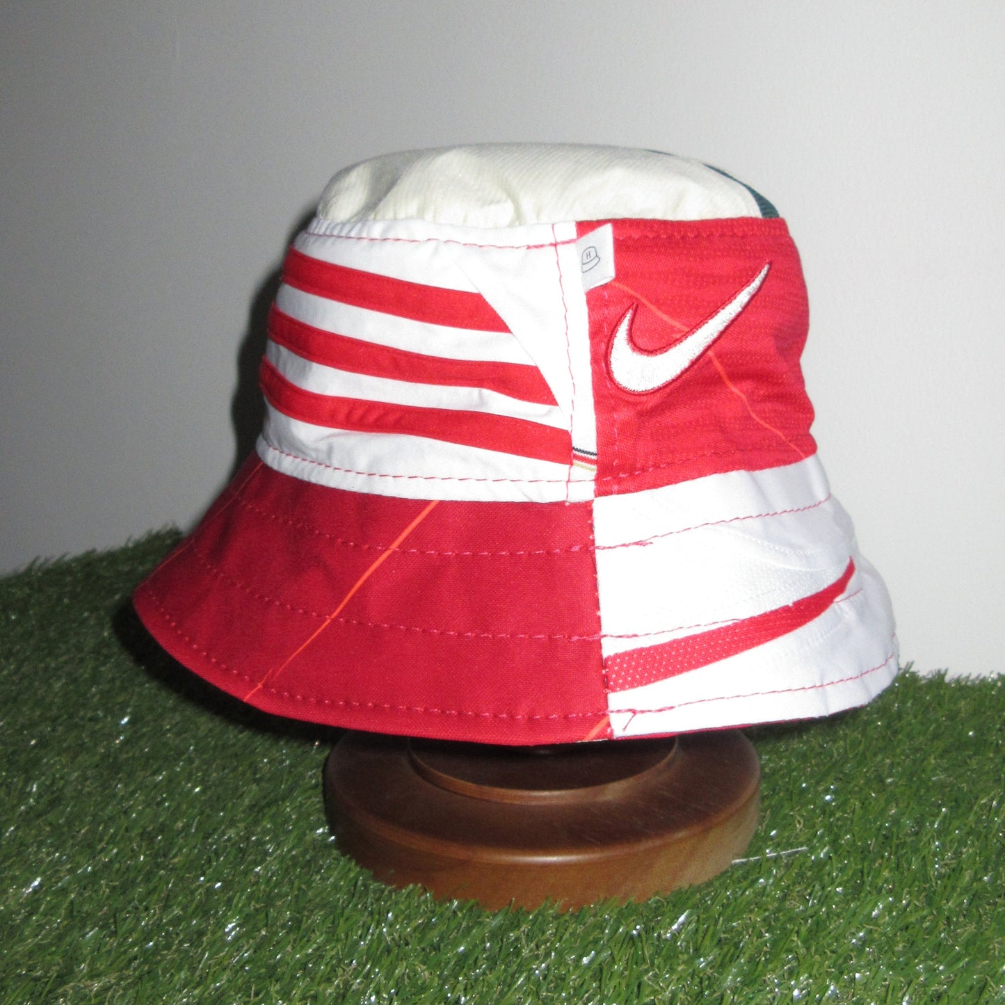 Liverpool bucket hat (adult 62-63cm) - handmade from original shirts