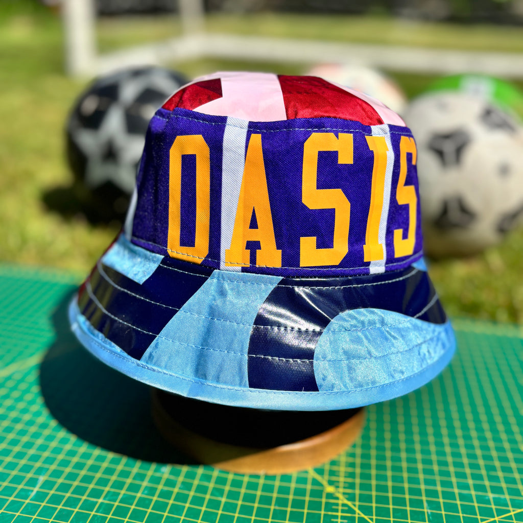 Oasis x Manchester City bucket hat (adult 62-63 cm) - handmade from retro shirts