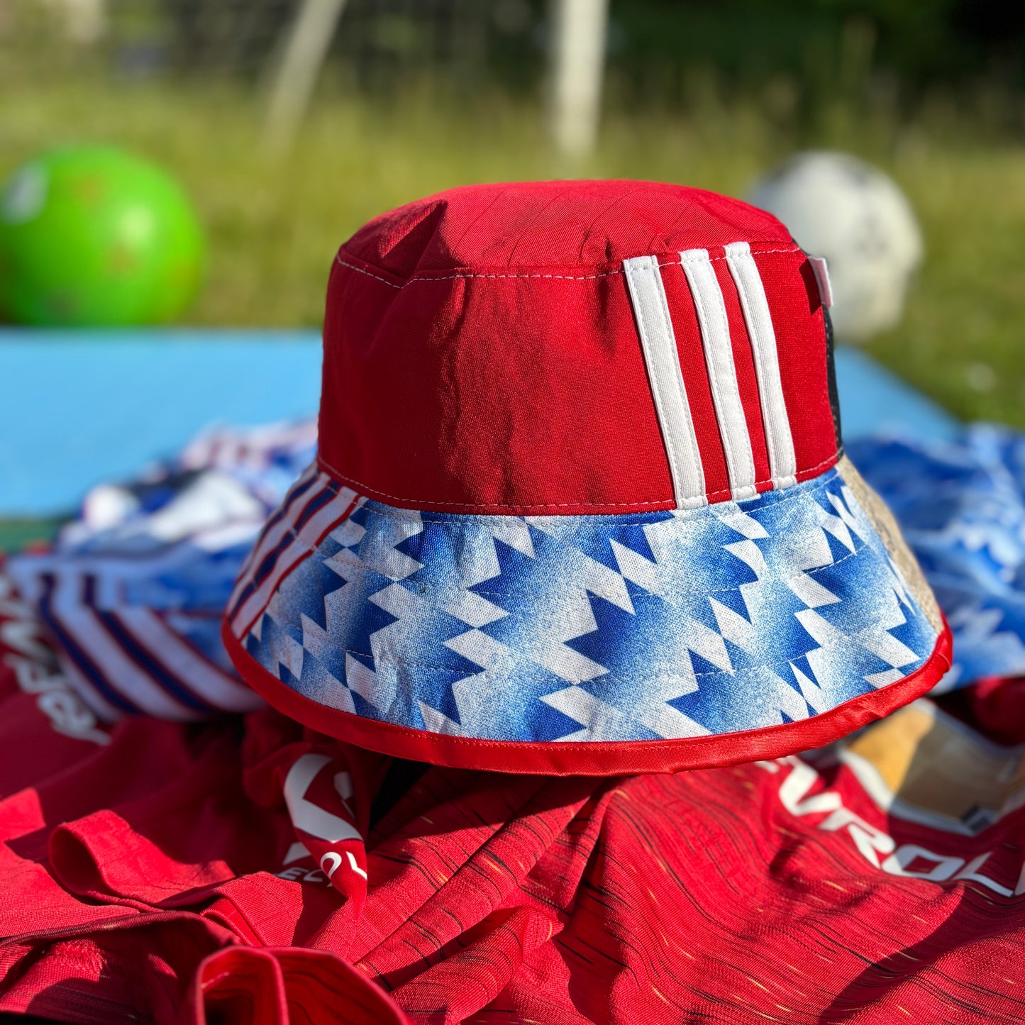 Manchester United bucket hat (Adult 62-63 cm) - made from real shirts