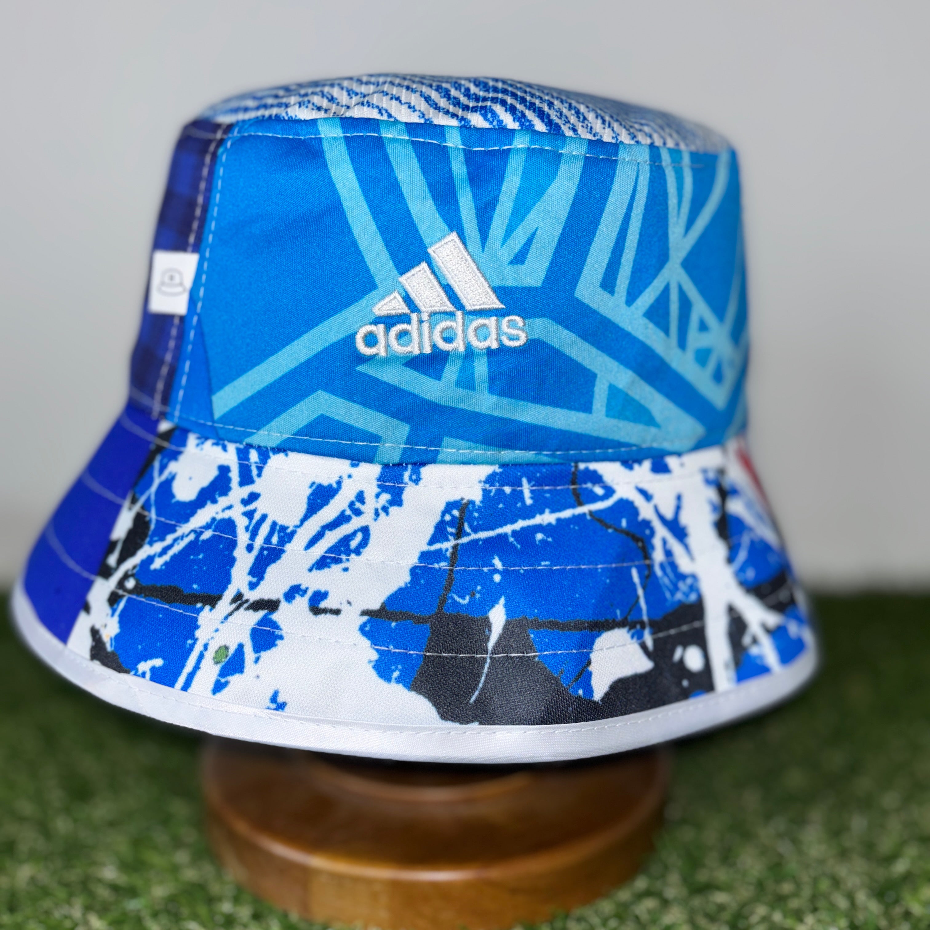 Manchester United bucket hat (Man Blunited Collection) - Adult 62-63cm