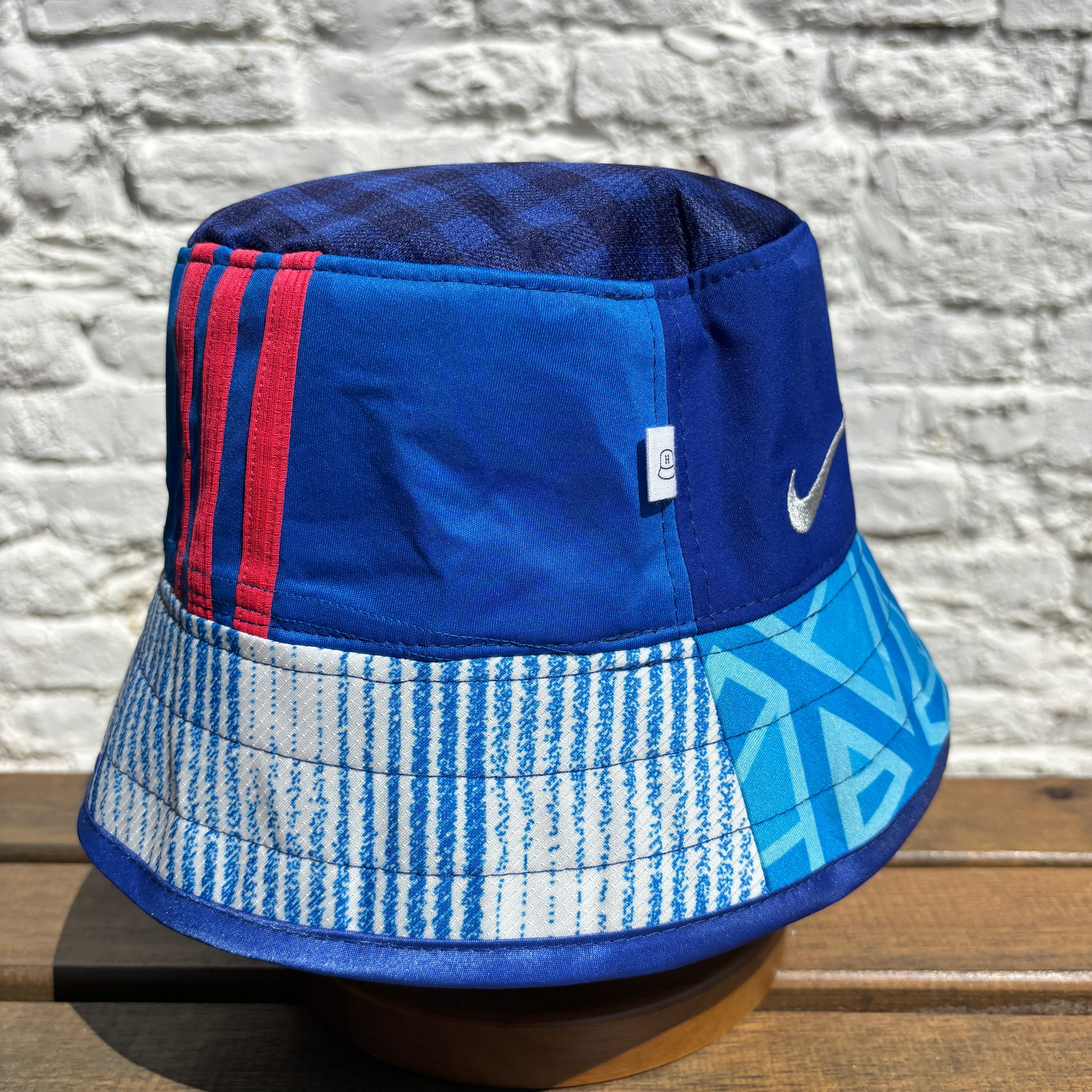 Manchester United bucket hat (Man Blunited Collection) - Adult 62-63cm