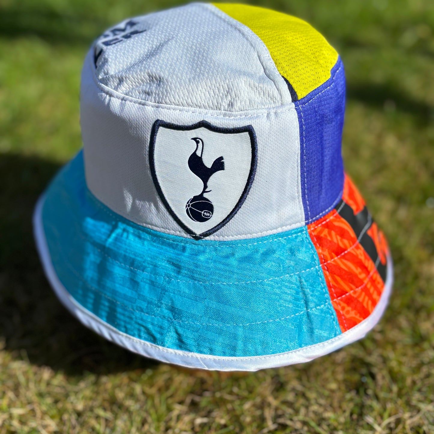 Tottenham bucket hat (Adult 62-63 cm) - made from real shirts