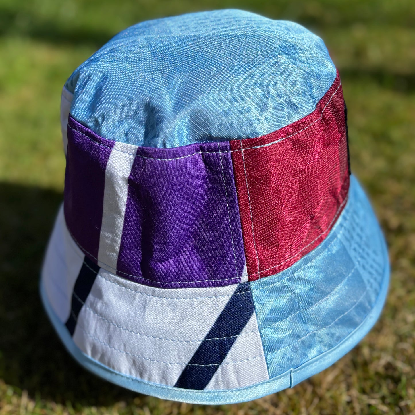 Oasis x Manchester City bucket hat (adult 62-63 cm) - handmade from retro shirts