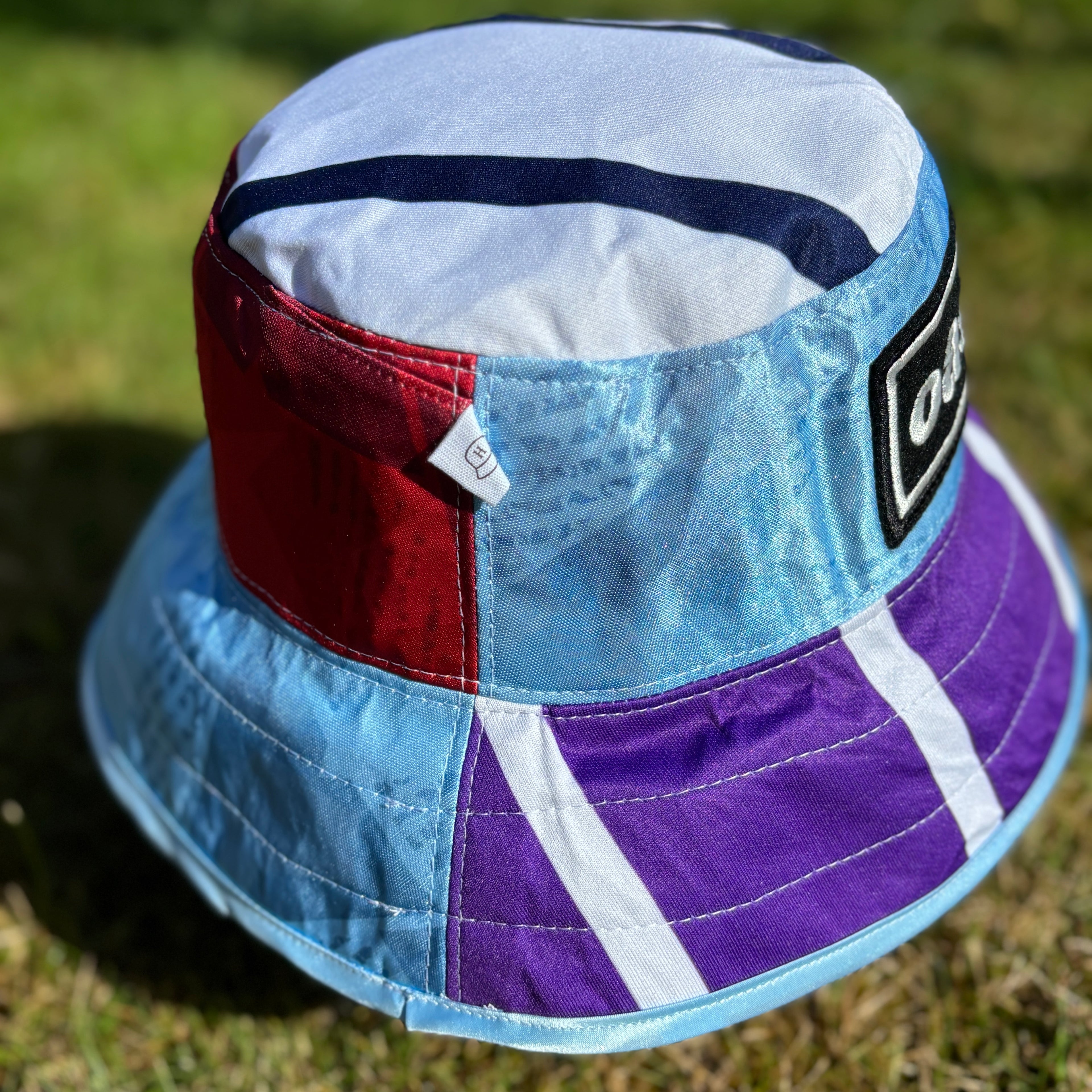 Oasis x Manchester City bucket hat (adult 62-63 cm) - handmade from retro shirts
