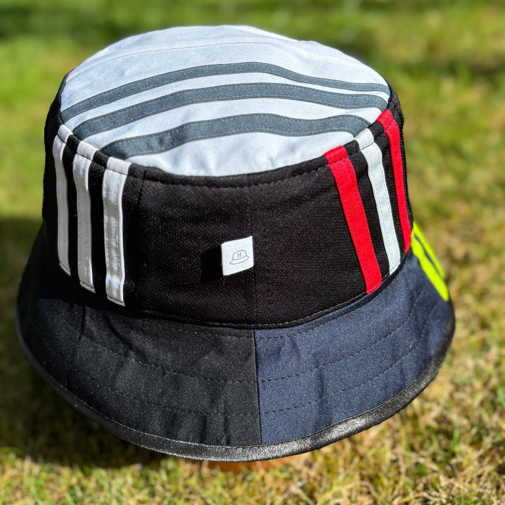 Oasis x Manchester United bucket hat (adult 62-63 cm) - handmade from shirts