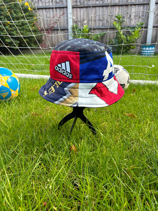 Manchester United bucket hat (youth/teen - 57-58cm) - made from real shirts
