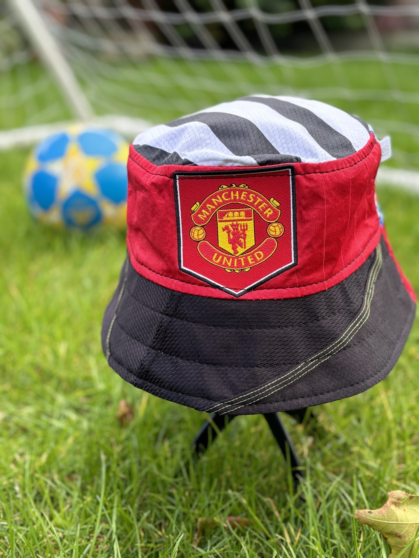 Manchester United bucket hat (Adult 64cm) - made from original shirts