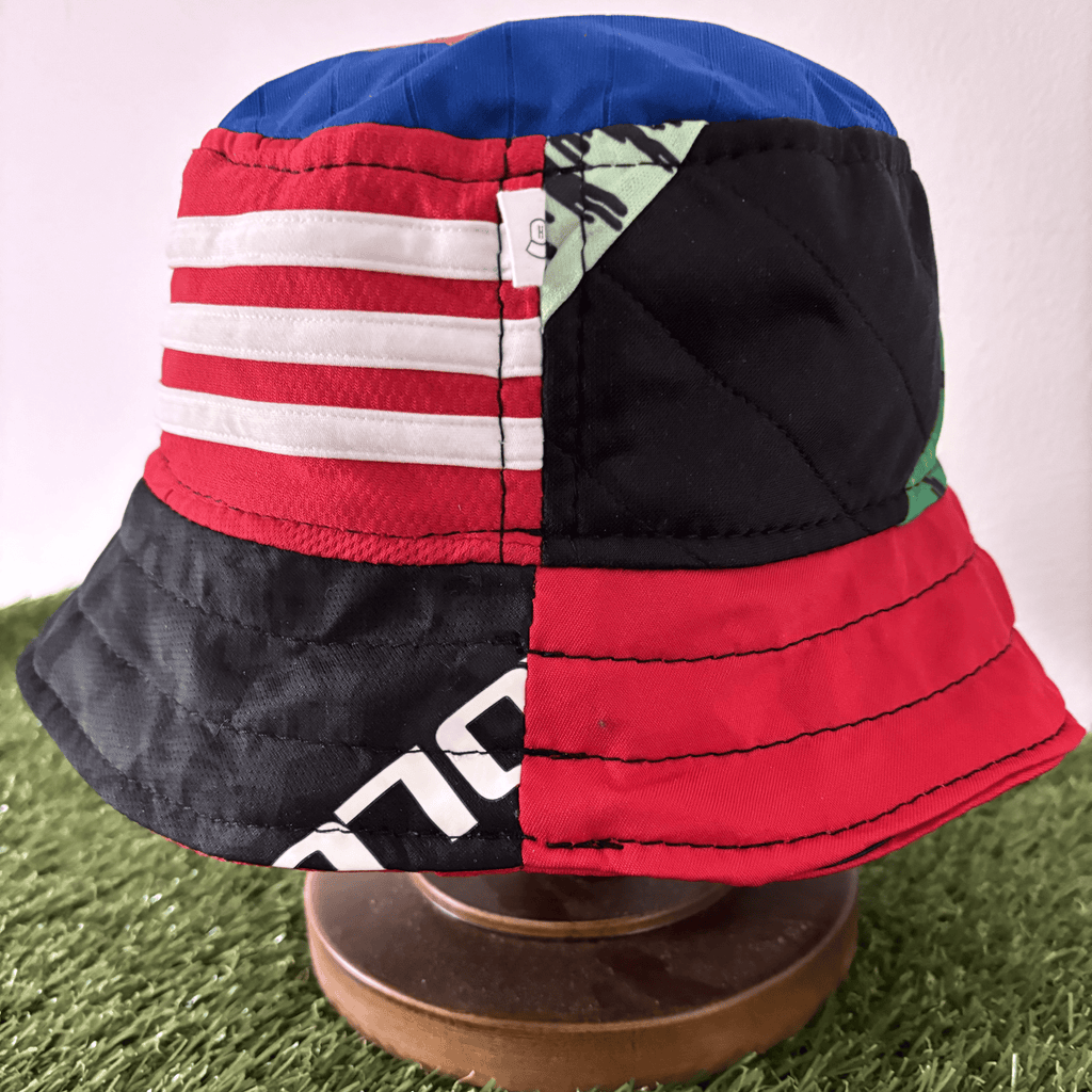 Manchester United bucket hat (Youth 57-58 cm) - made from original shirts
