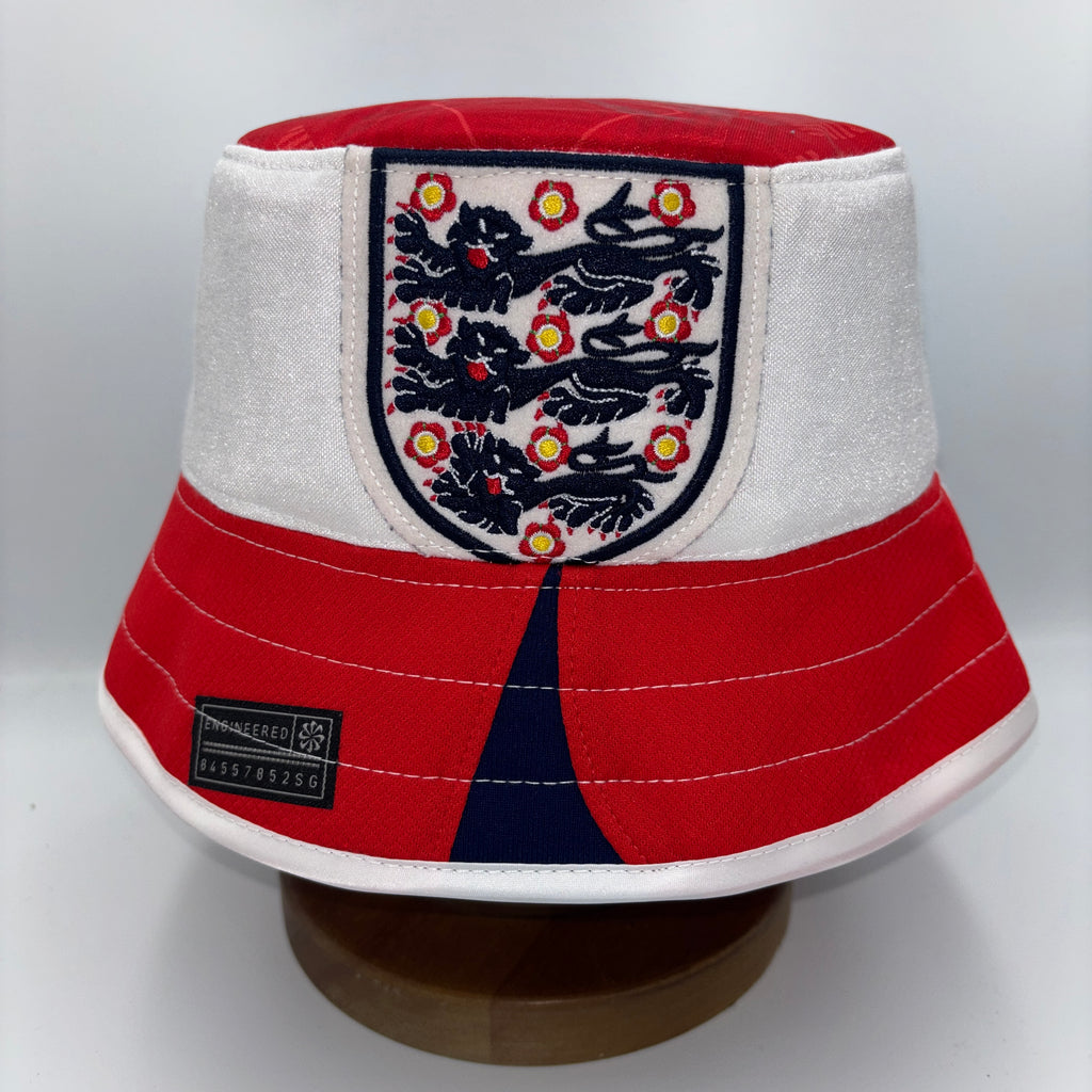England bucket hat (adult 62-63 cm) - handmade from original shirts