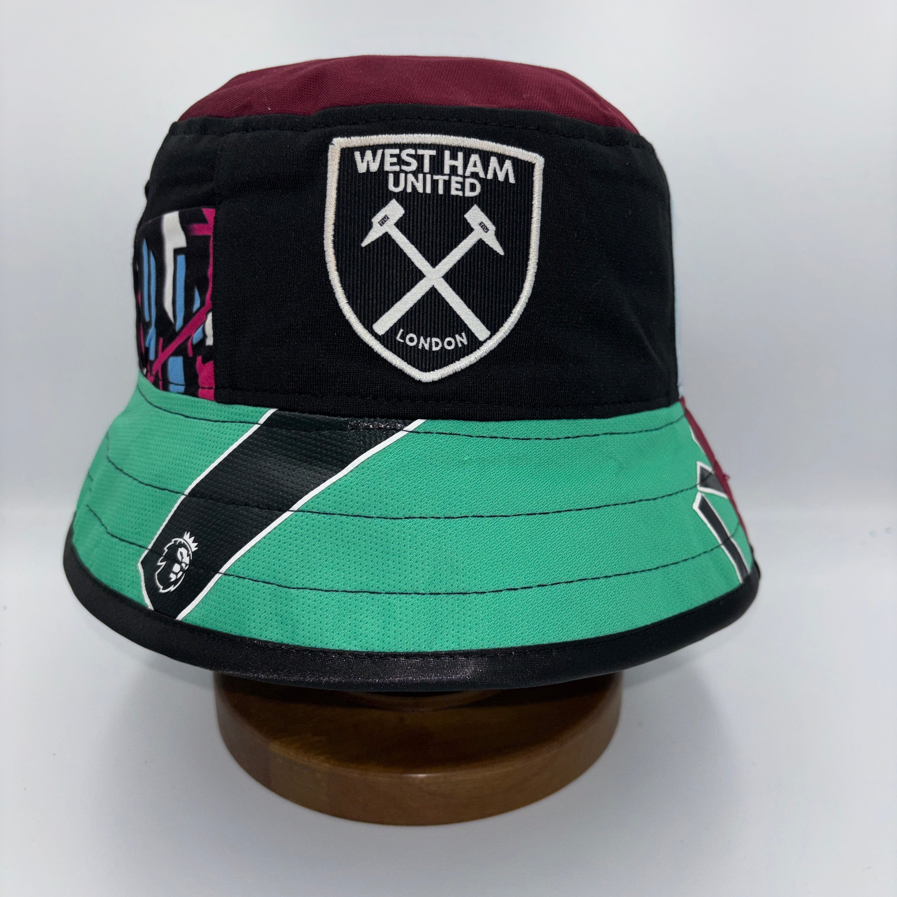 West Ham United bucket hat (adult 62-63 cm) - handmade from original shirts