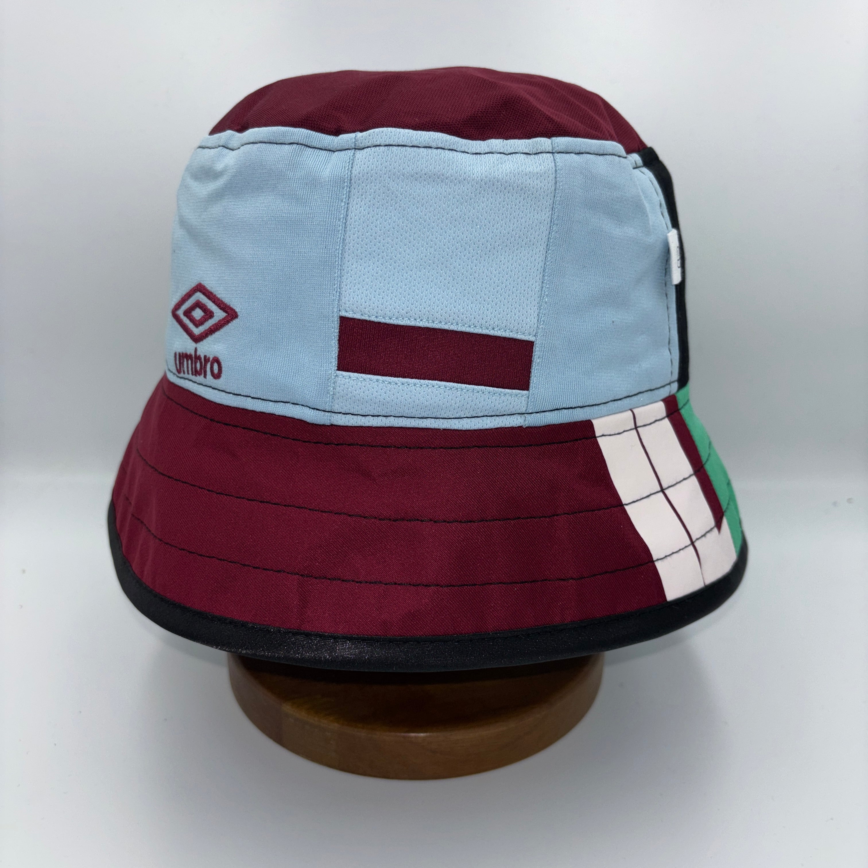West Ham United bucket hat (adult 62-63 cm) - handmade from original shirts