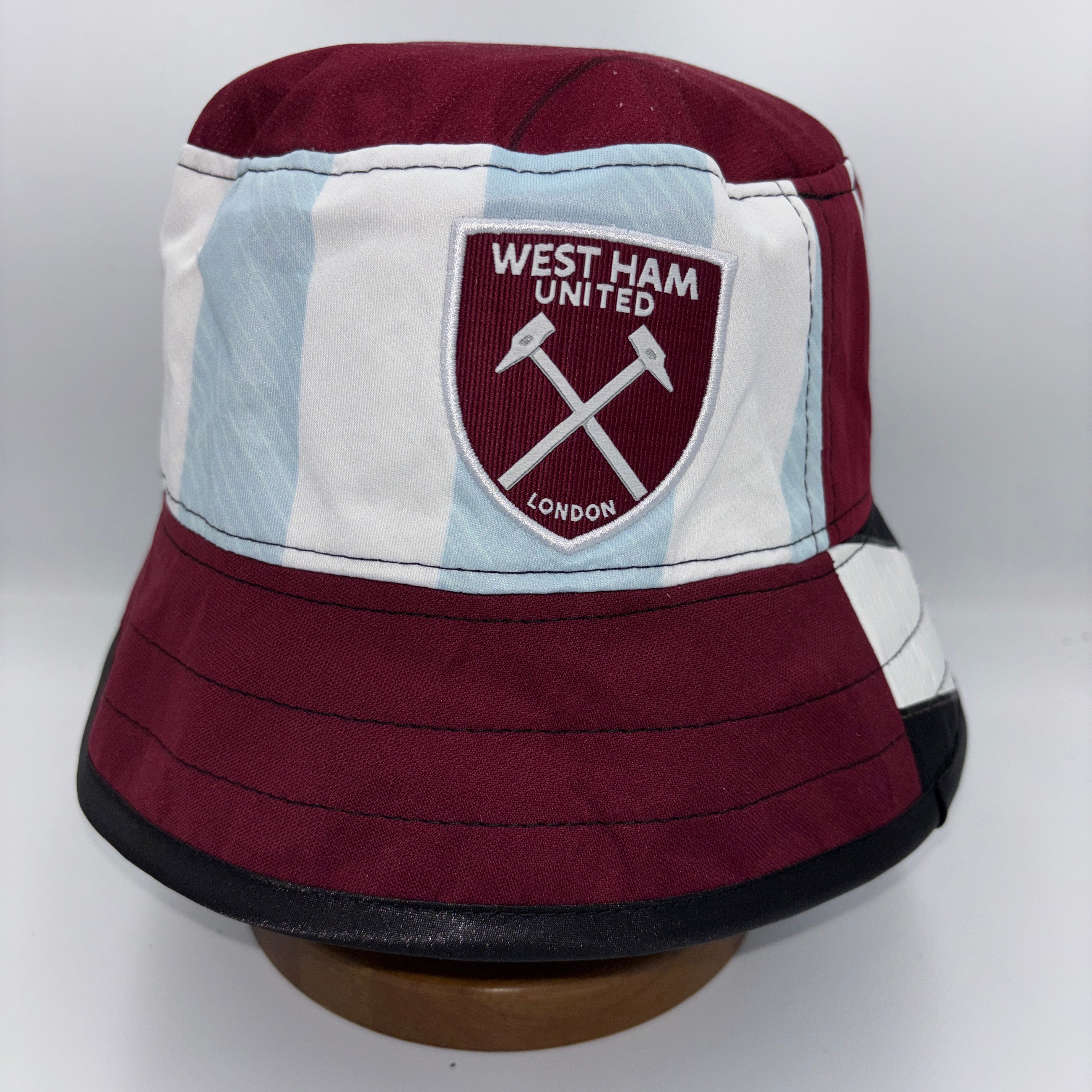West Ham United bucket hat (adult 62-63 cm) - handmade from original shirts