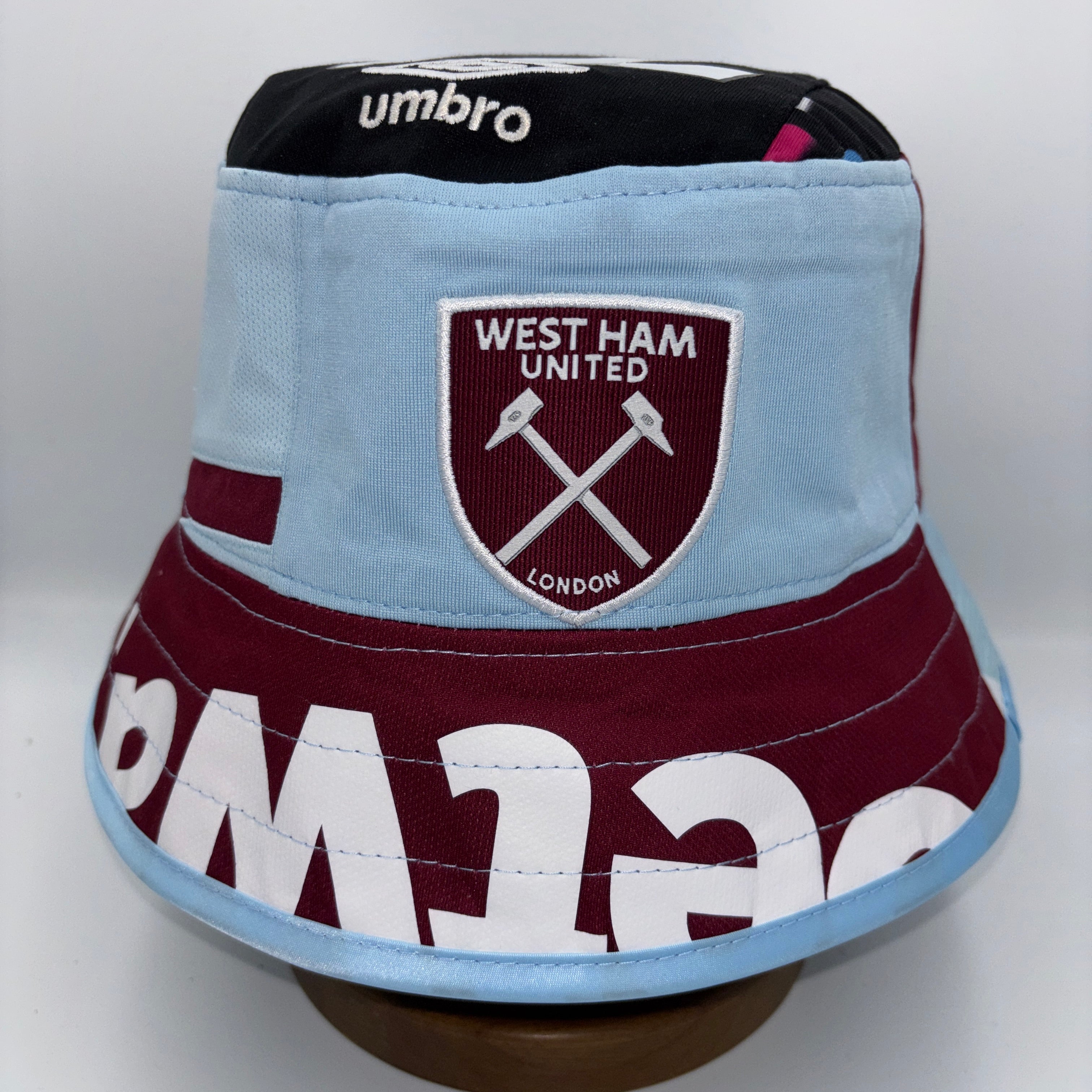 West Ham United bucket hat (adult 62-63 cm) - handmade from original shirts