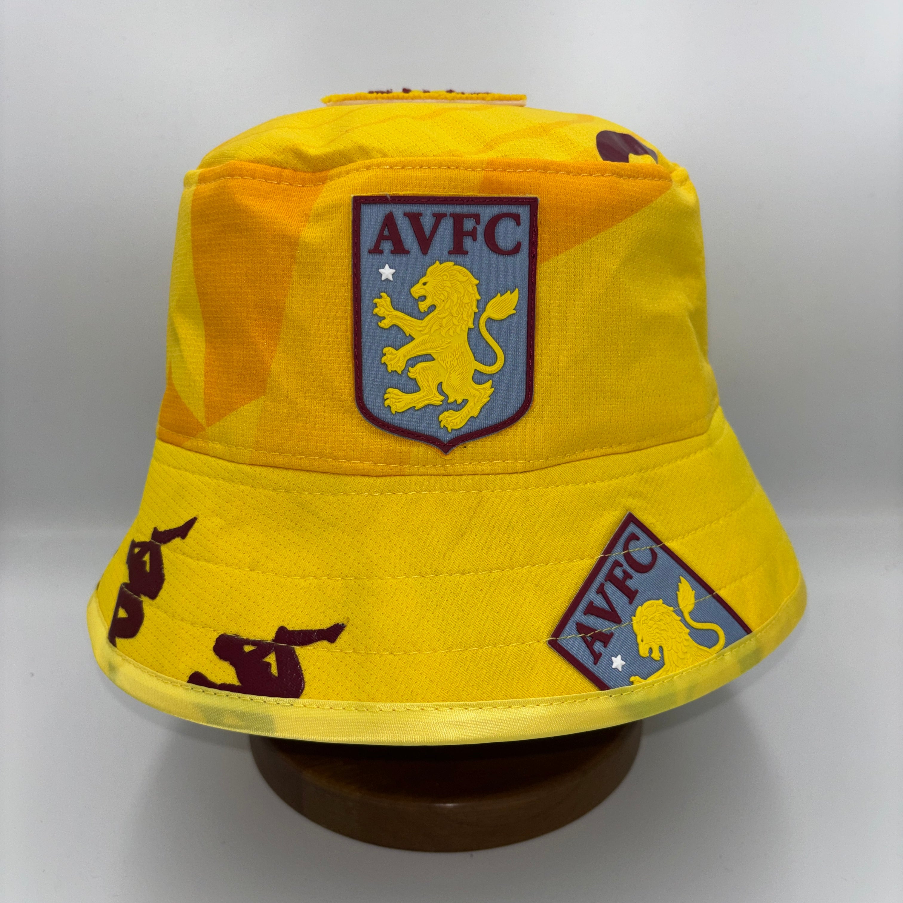 Aston Villa bucket hat (adult 62-63 cm) - handmade from Emi Martinez goalie kit