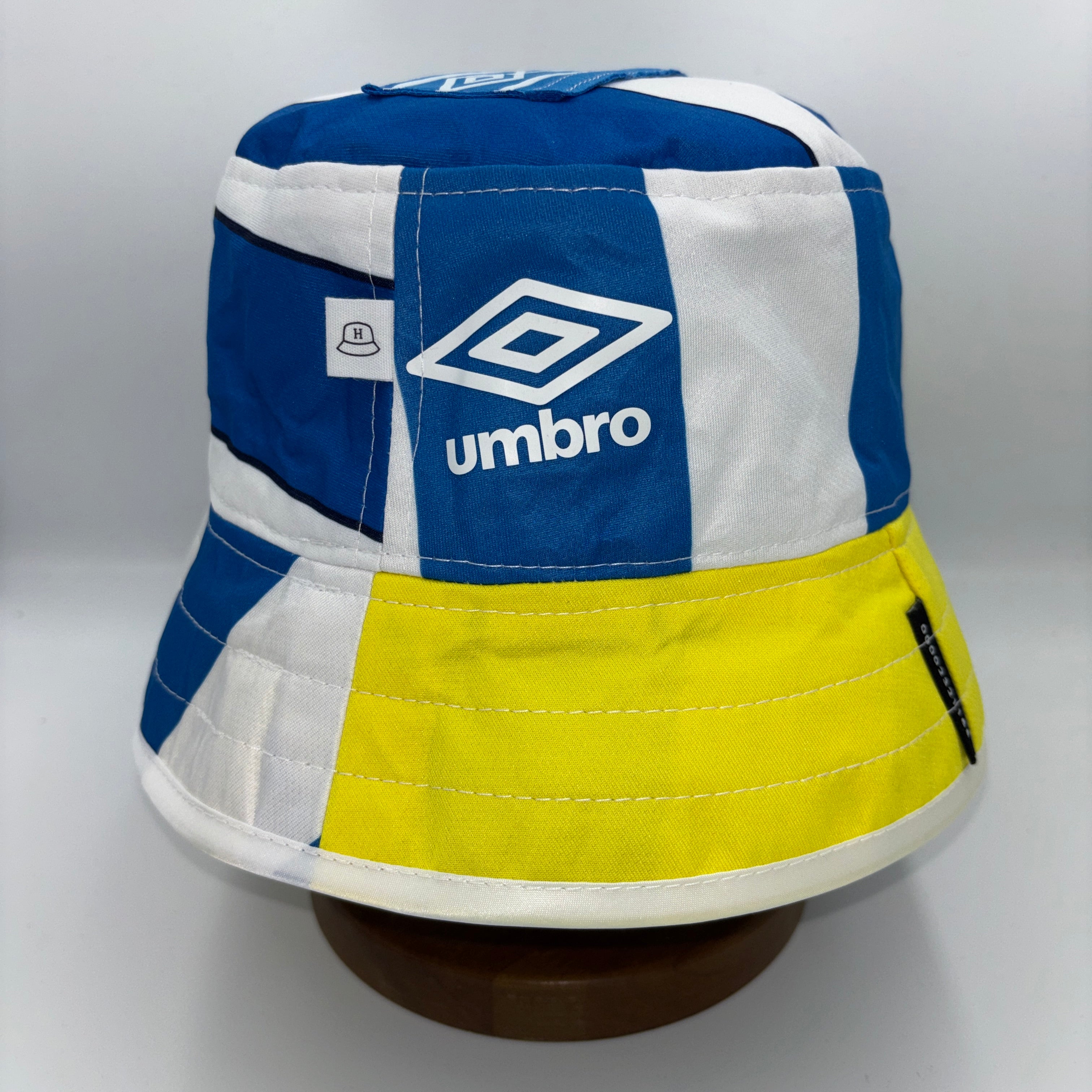 Huddersfield Town bucket hat (adult 62-63 cm) - handmade from original shirts