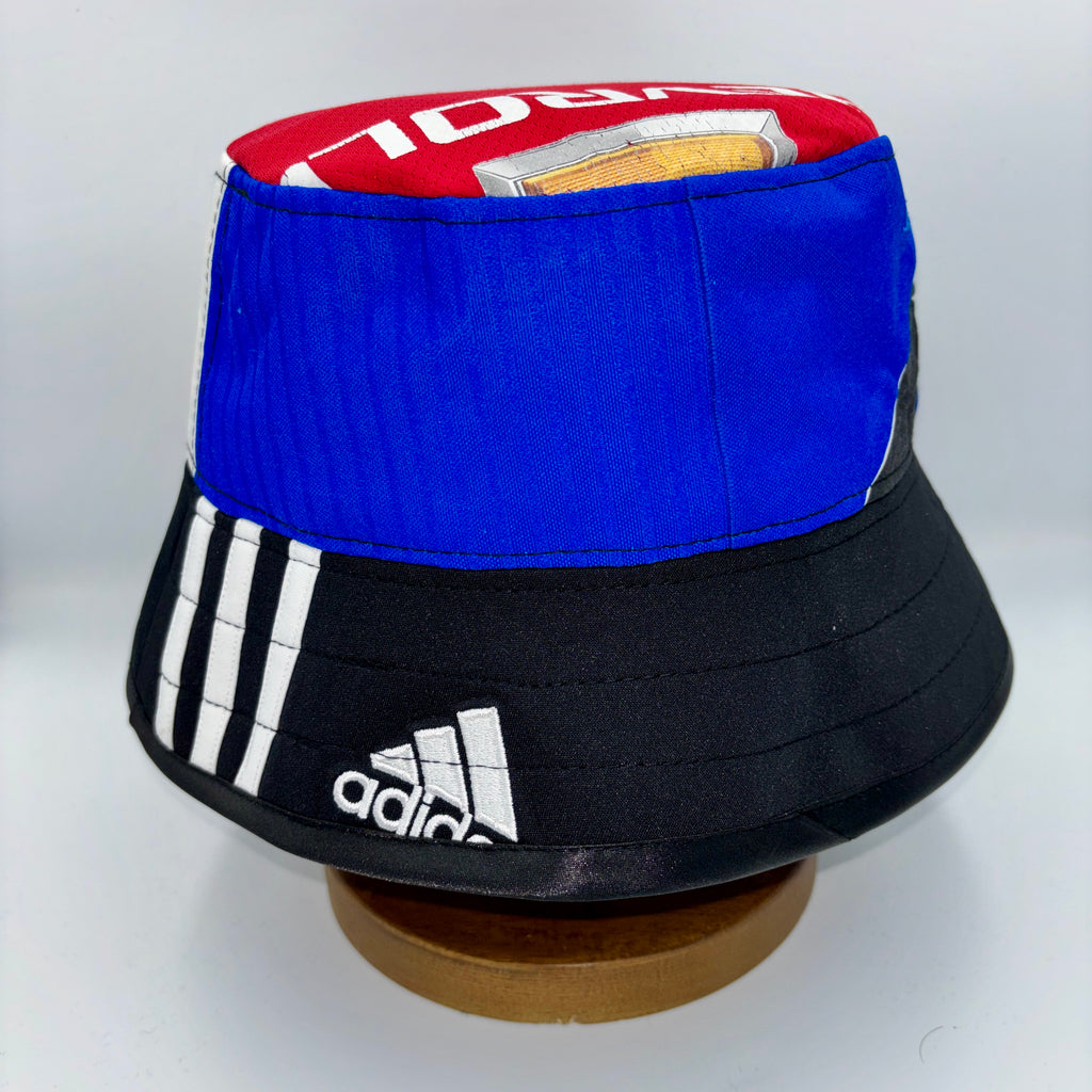 Manchester United bucket hat (adult 62-63 cm) - handmade from replica kits