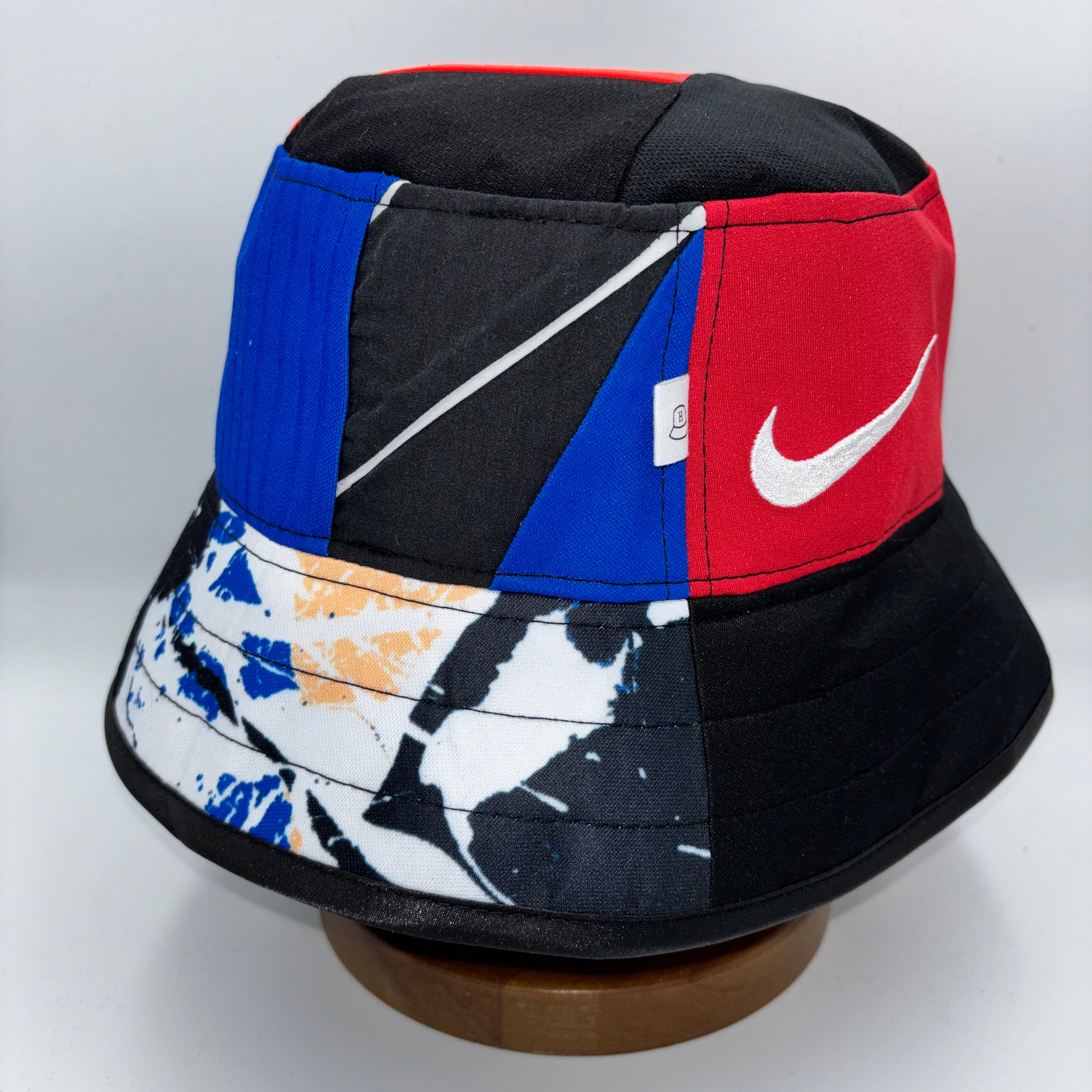 Manchester United bucket hat (adult 62-63 cm) - handmade from replica kits