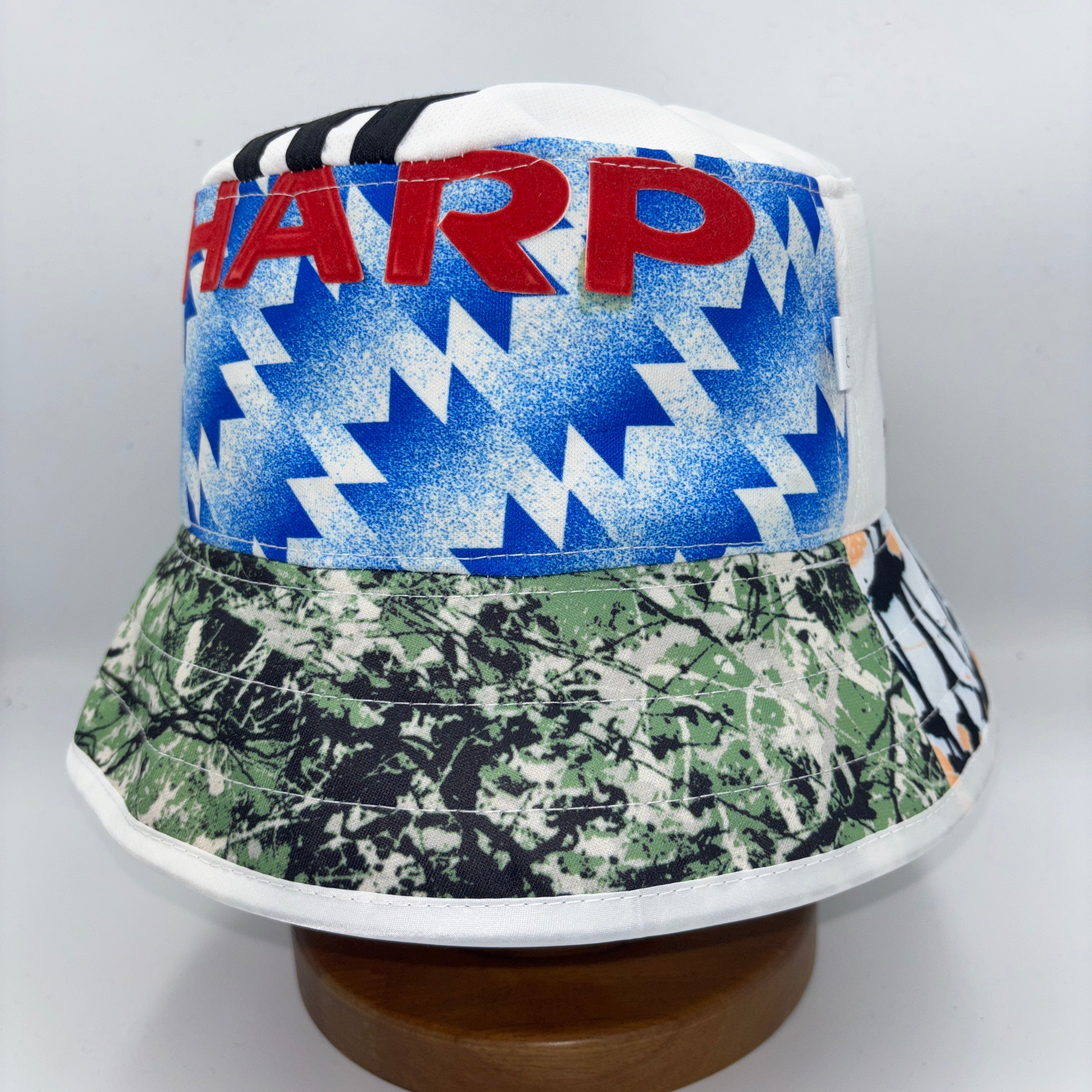 Manchester United bucket hat (adult 62-63 cm) - handmade from replica kits