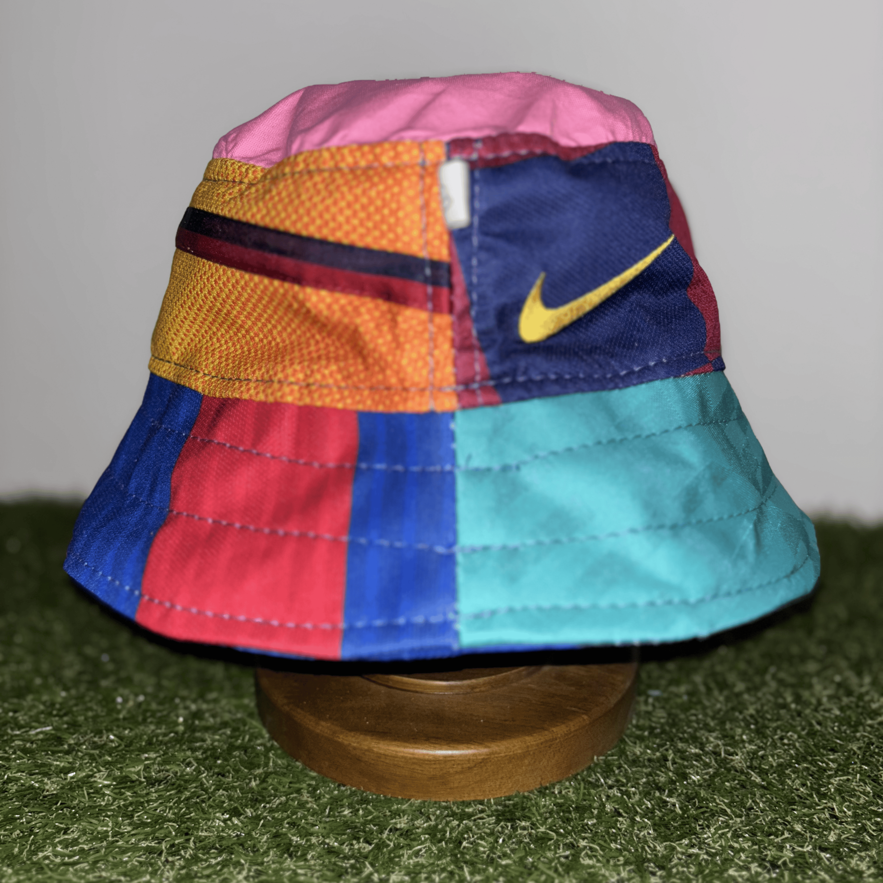 Barcelona bucket hat (adult 61-62 cm) - handmade from original shirts
