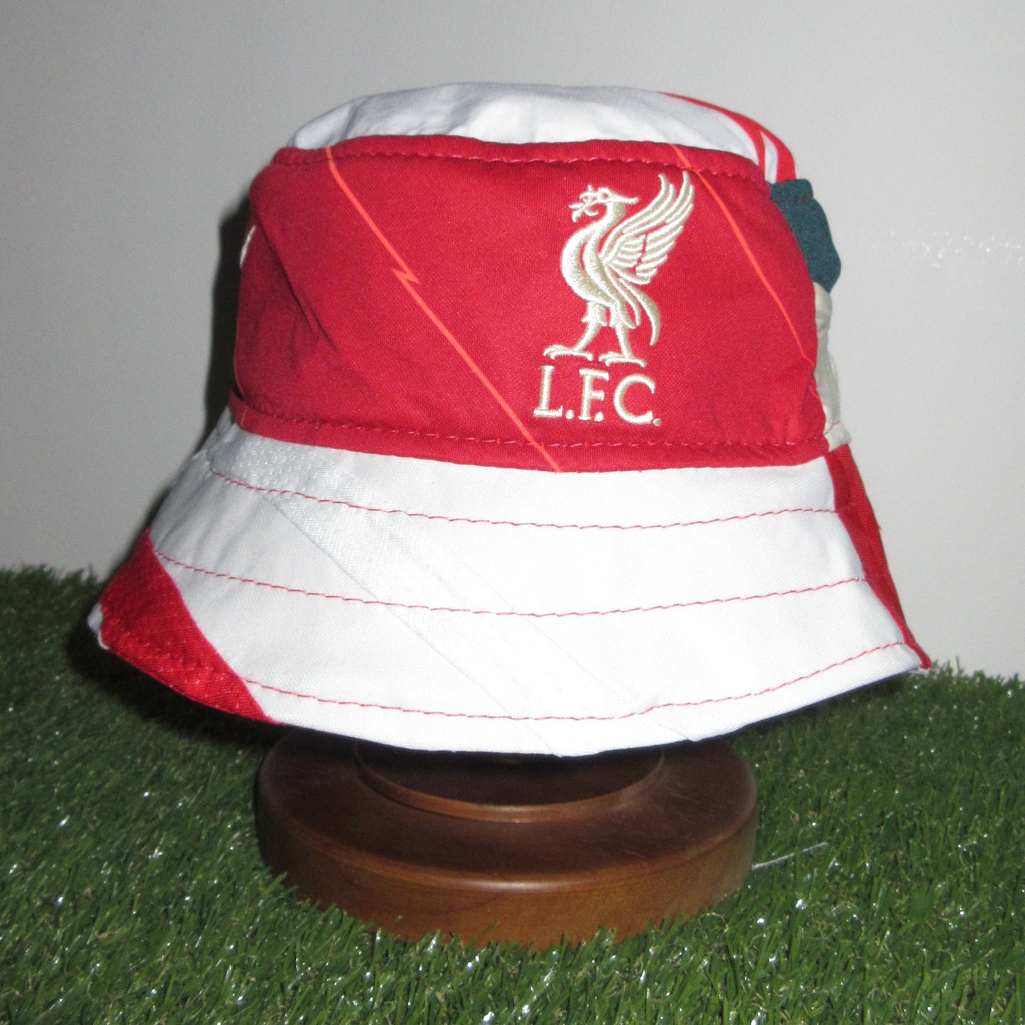 Liverpool bucket hat (adult 62 cm) - handmade from original shirts